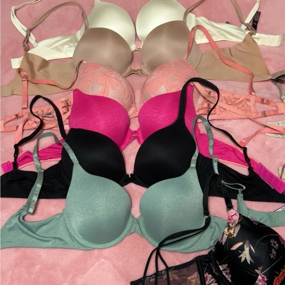 11 Victoria Secret bras (sold all together) 32C - Picture 2 of 13